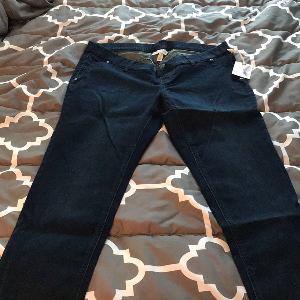 Maternity jeans